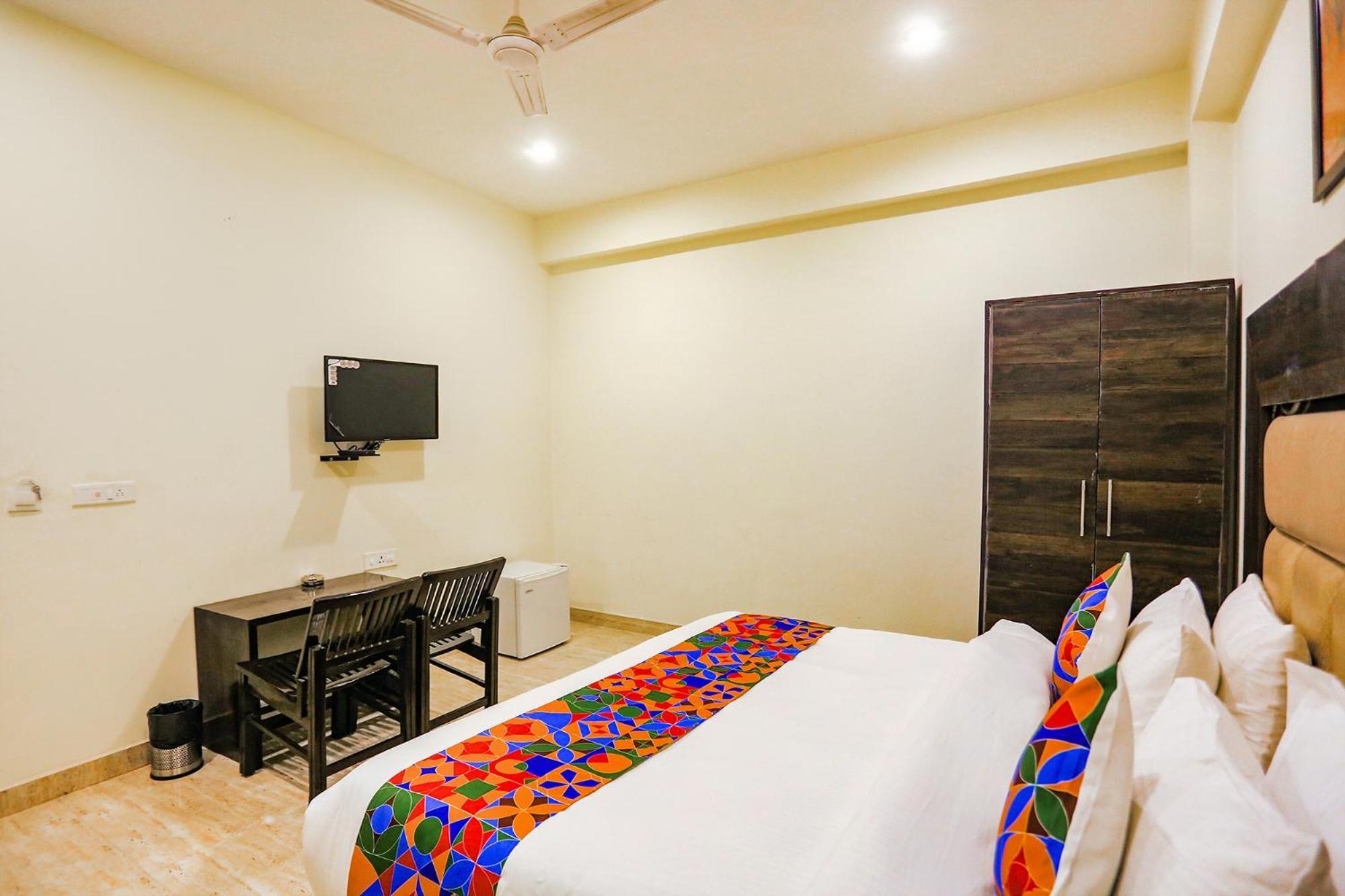 Fabhotel The Kiara Near Igi Delhi Airport New Delhi Bagian luar foto