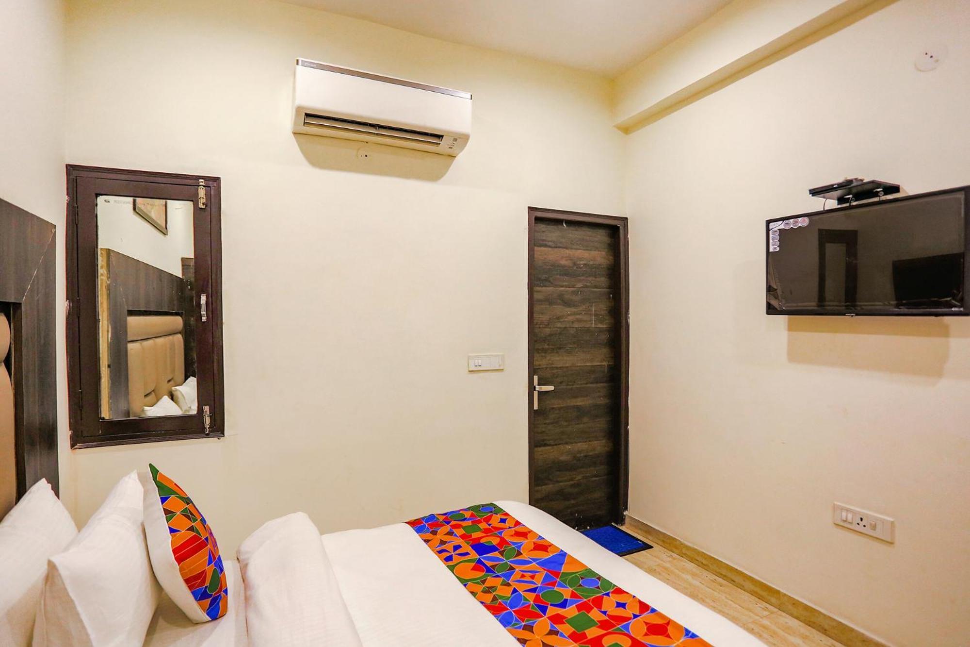 Fabhotel The Kiara Near Igi Delhi Airport New Delhi Bagian luar foto