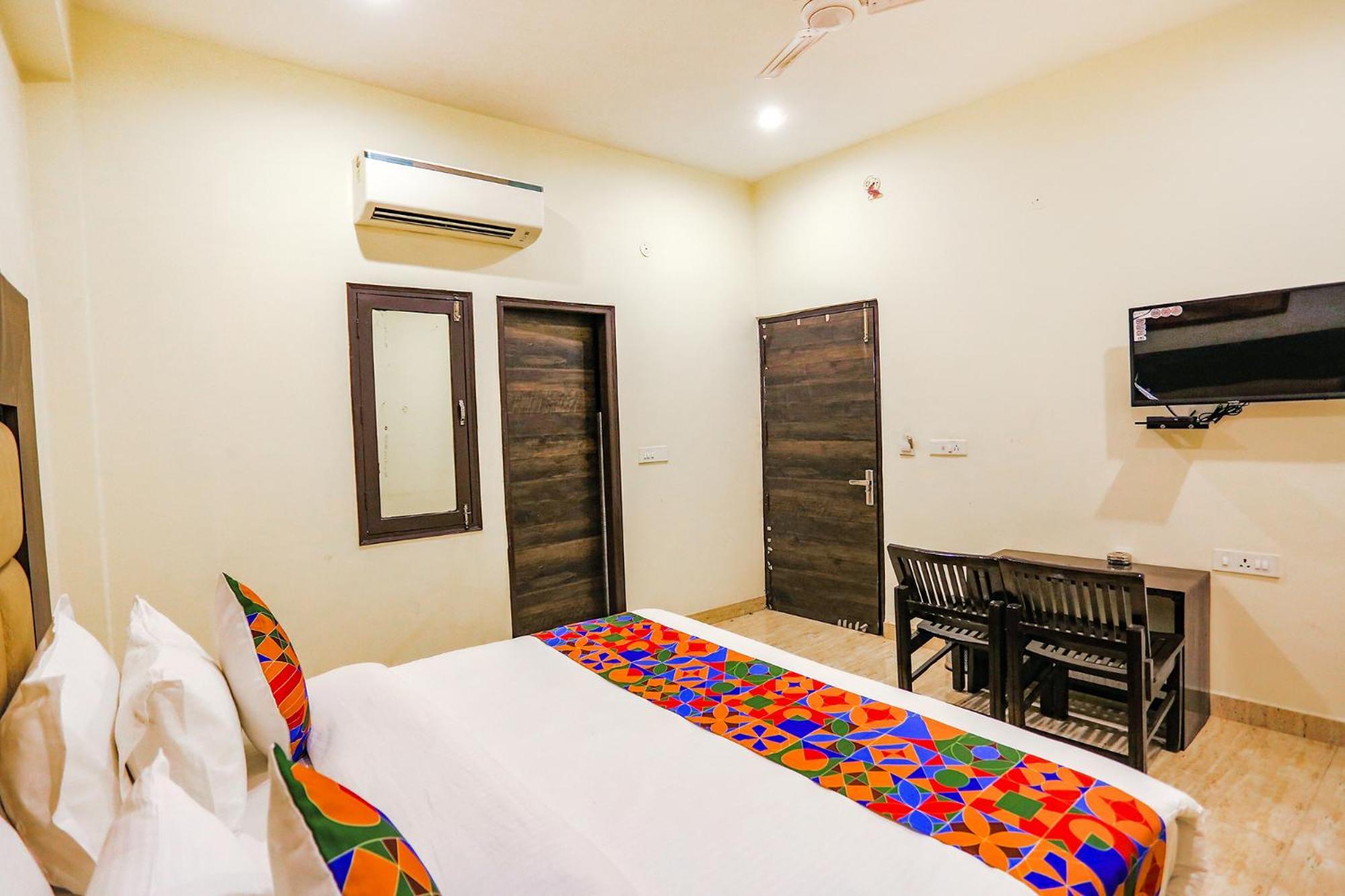 Fabhotel The Kiara Near Igi Delhi Airport New Delhi Bagian luar foto