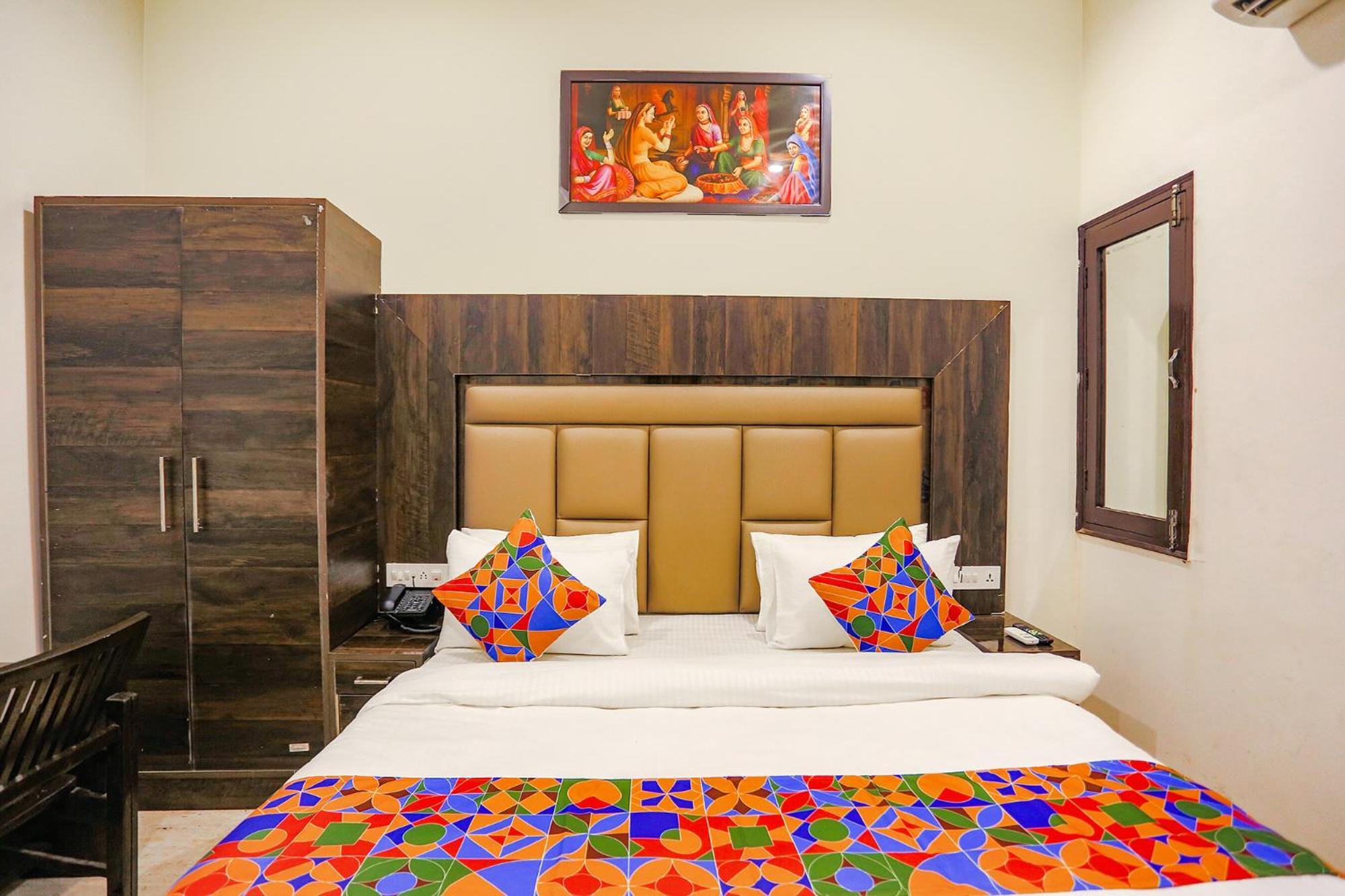 Fabhotel The Kiara Near Igi Delhi Airport New Delhi Bagian luar foto